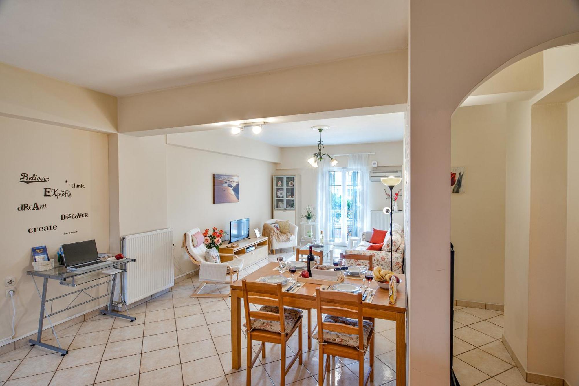 House Of Velenia - 2 Bedroom Apartment Near Old Town, Airport And Bus Station Corfu  Exterior photo